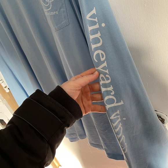 Vineyard Vines Long Sleeve - Picture 3 of 5